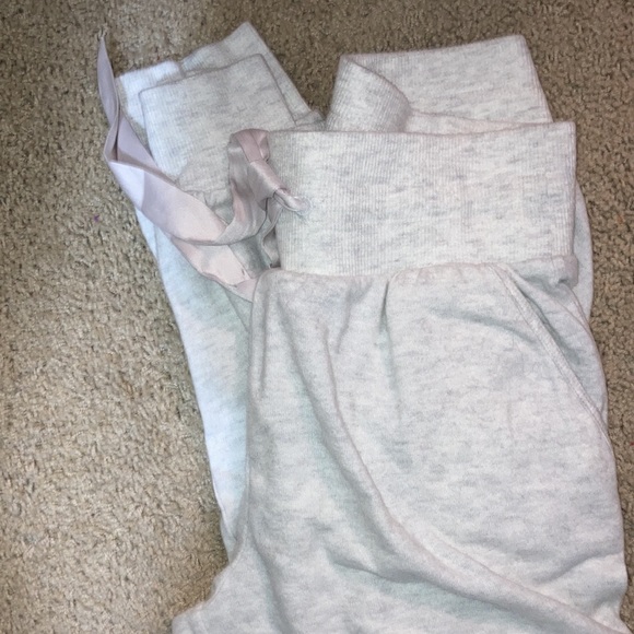💜 NWT Victoria secret super cozy plush cream comfy fluffy joggers xs xsmall - Picture 2 of 6